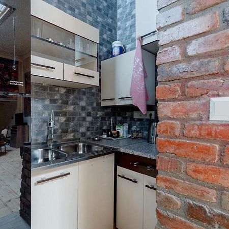 טביליסי Lovely Dulcet Loft In Center Of Rustaveli מראה חיצוני תמונה